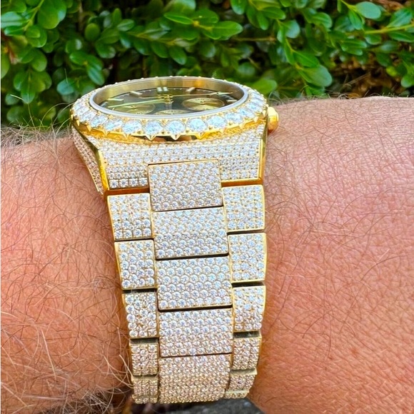 COPY - FULLY ICED MOISSANITE WATCH - Picture 5 of 7